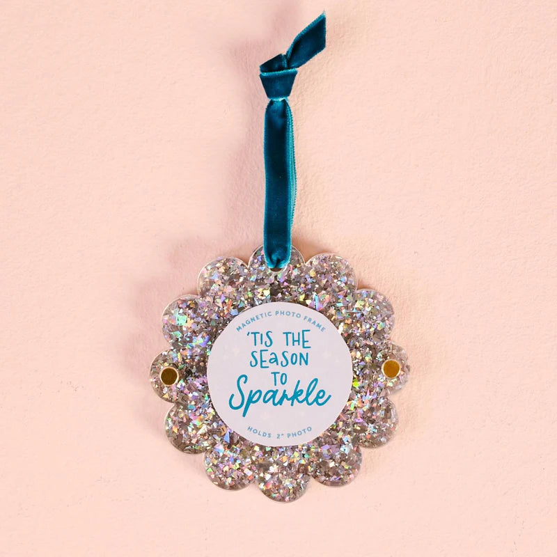 SILVER GLITTER-Scalloped Round Picture Frame Ornament