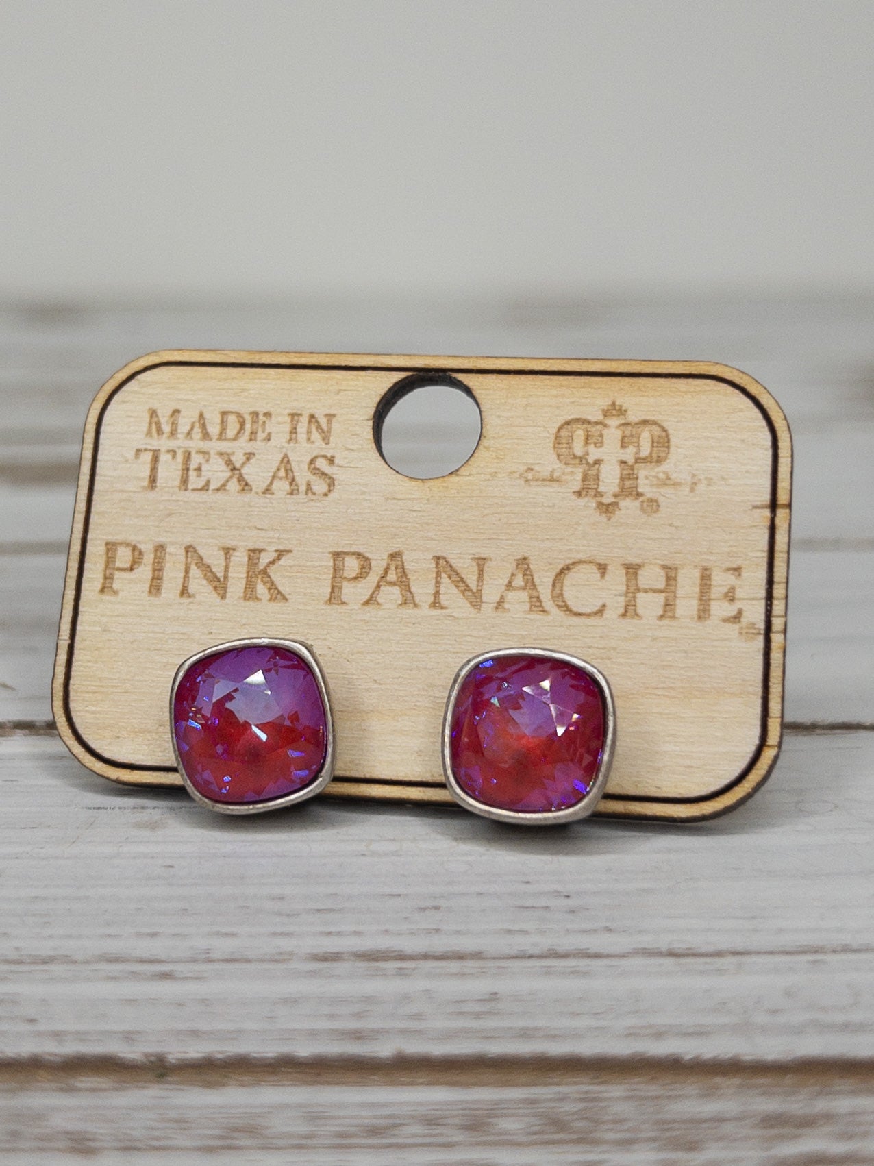 SILVER TRIM BERRY PINK PANACHE STUDS 10 MM