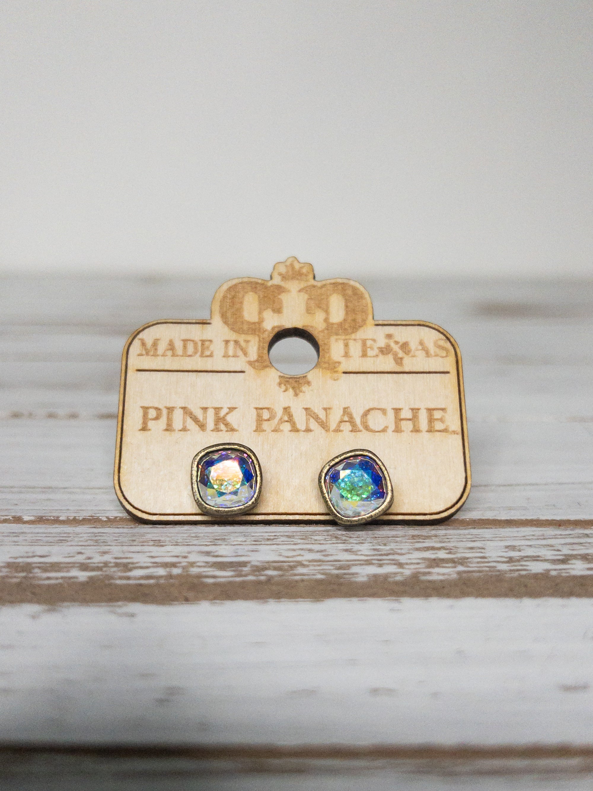 SMALL IRIDESCENT MULTI PINK PANACHE BRONZE TRIM STUDS