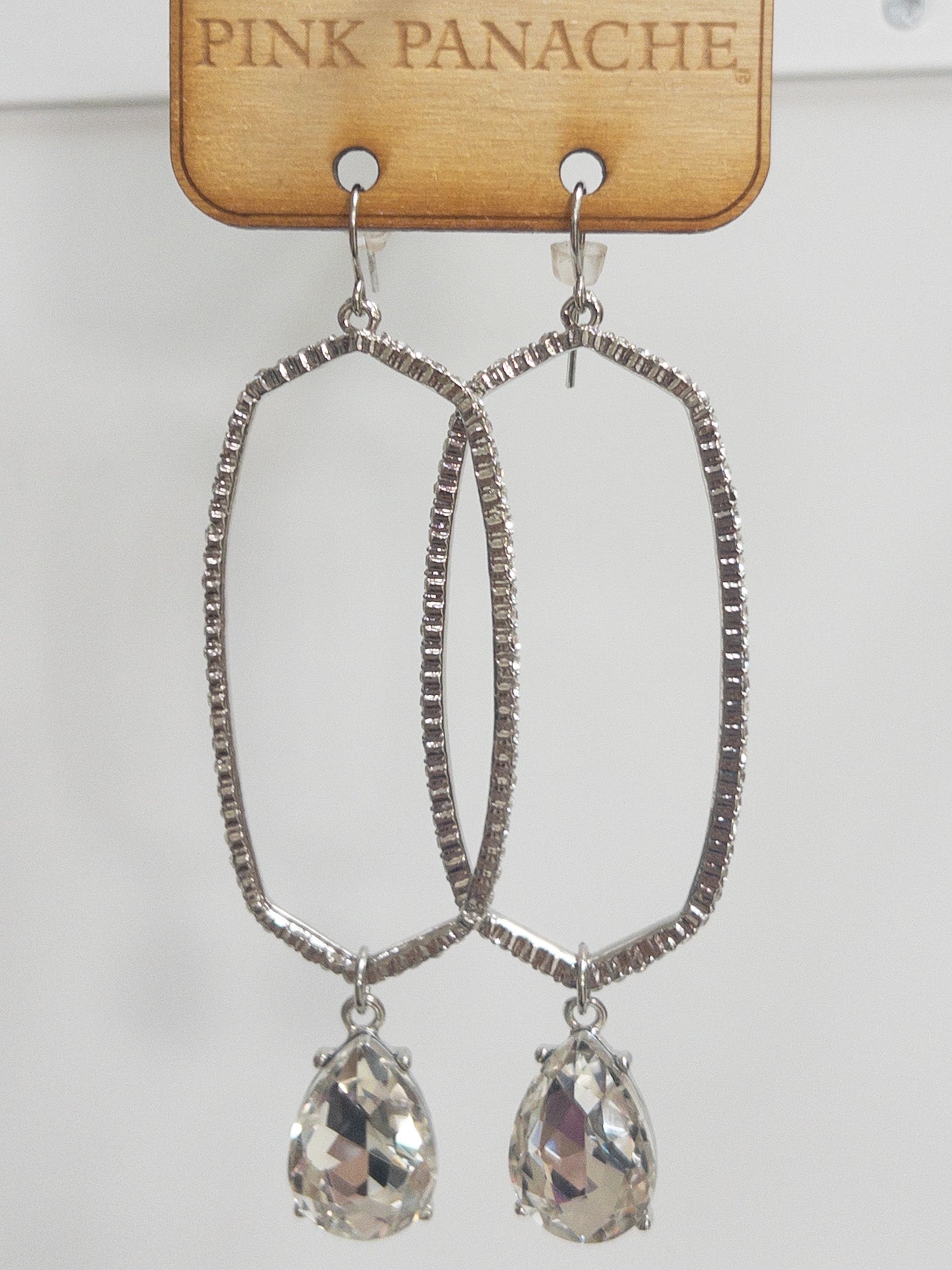 116 CLEAR TEARDROP DANGLE