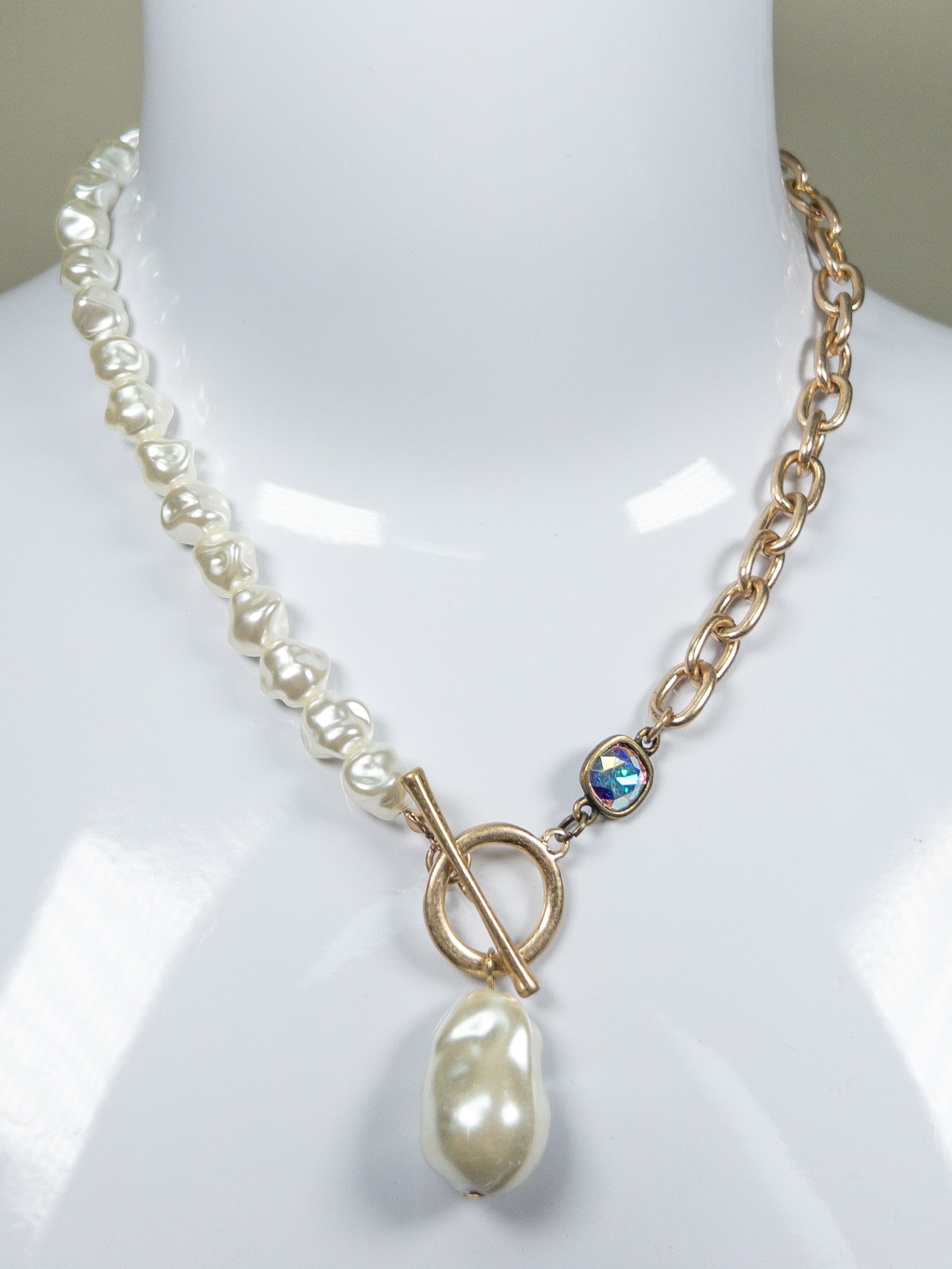 130 SPLIT PEARL GOLD NECKLACE