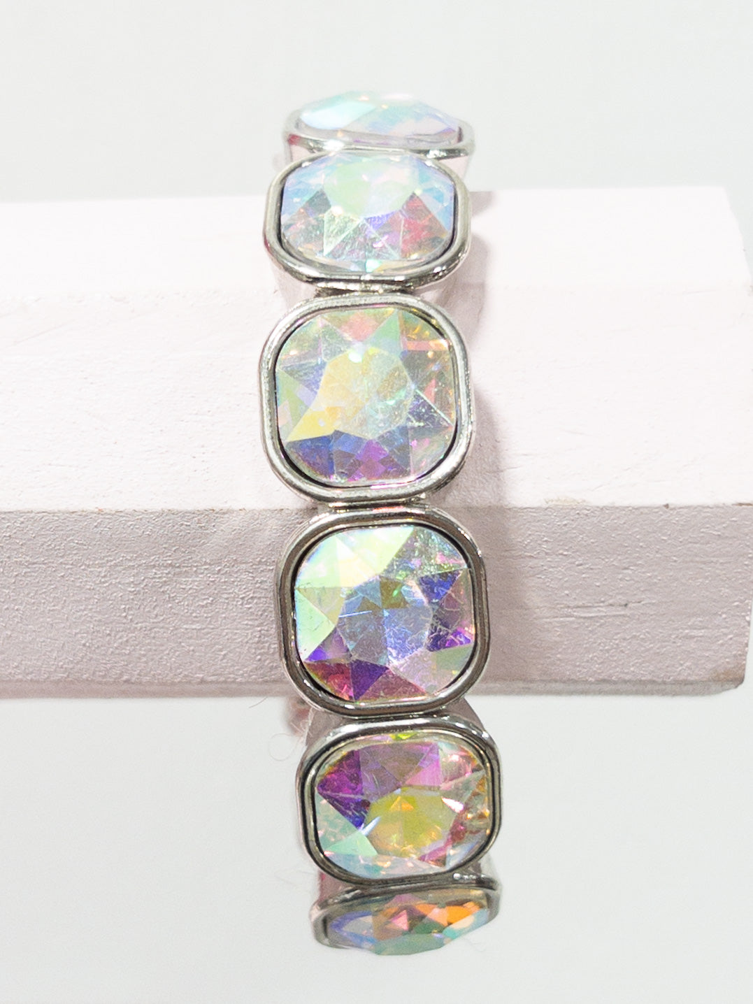 231 PP SWARVOSKI IRIDESCENT SILVER TRIM SINGLE BRACELET