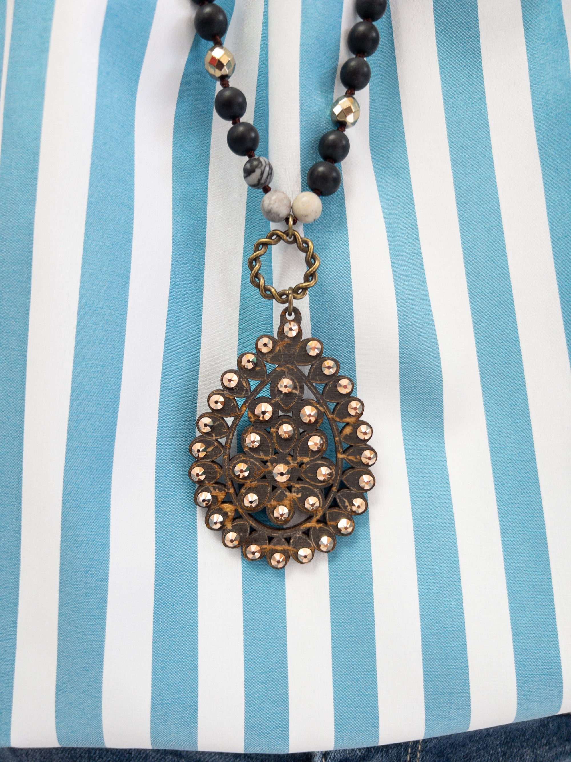 BLACK WITH MOCHA GEMS PINK PANACHE XLONG WOODEN DANGLE NECKLACE