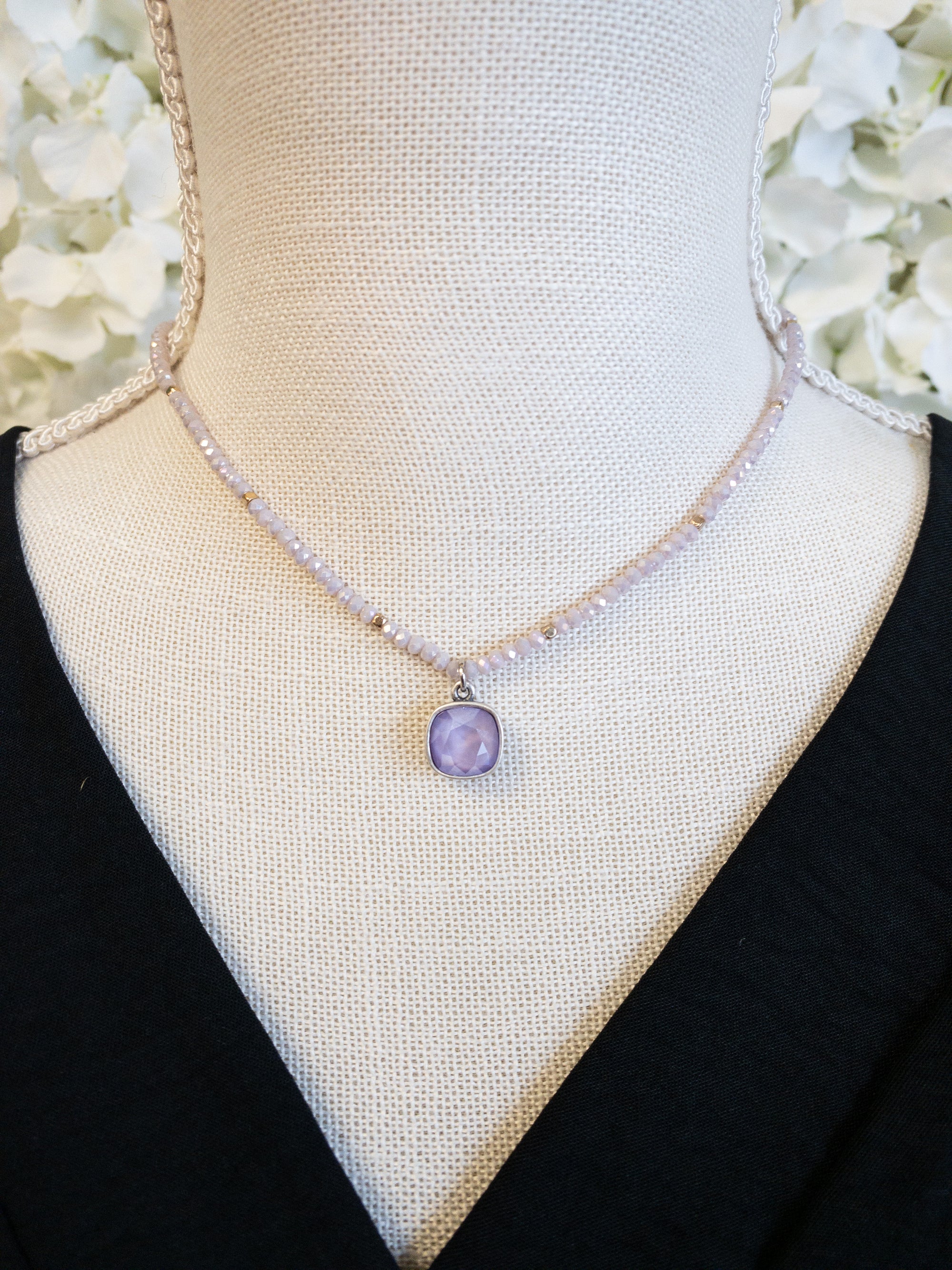 LAVENDER PINK PANACHE NECKLACE