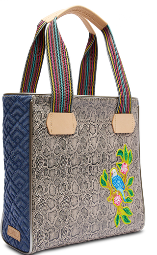 CLASSIC TOTE WYNN