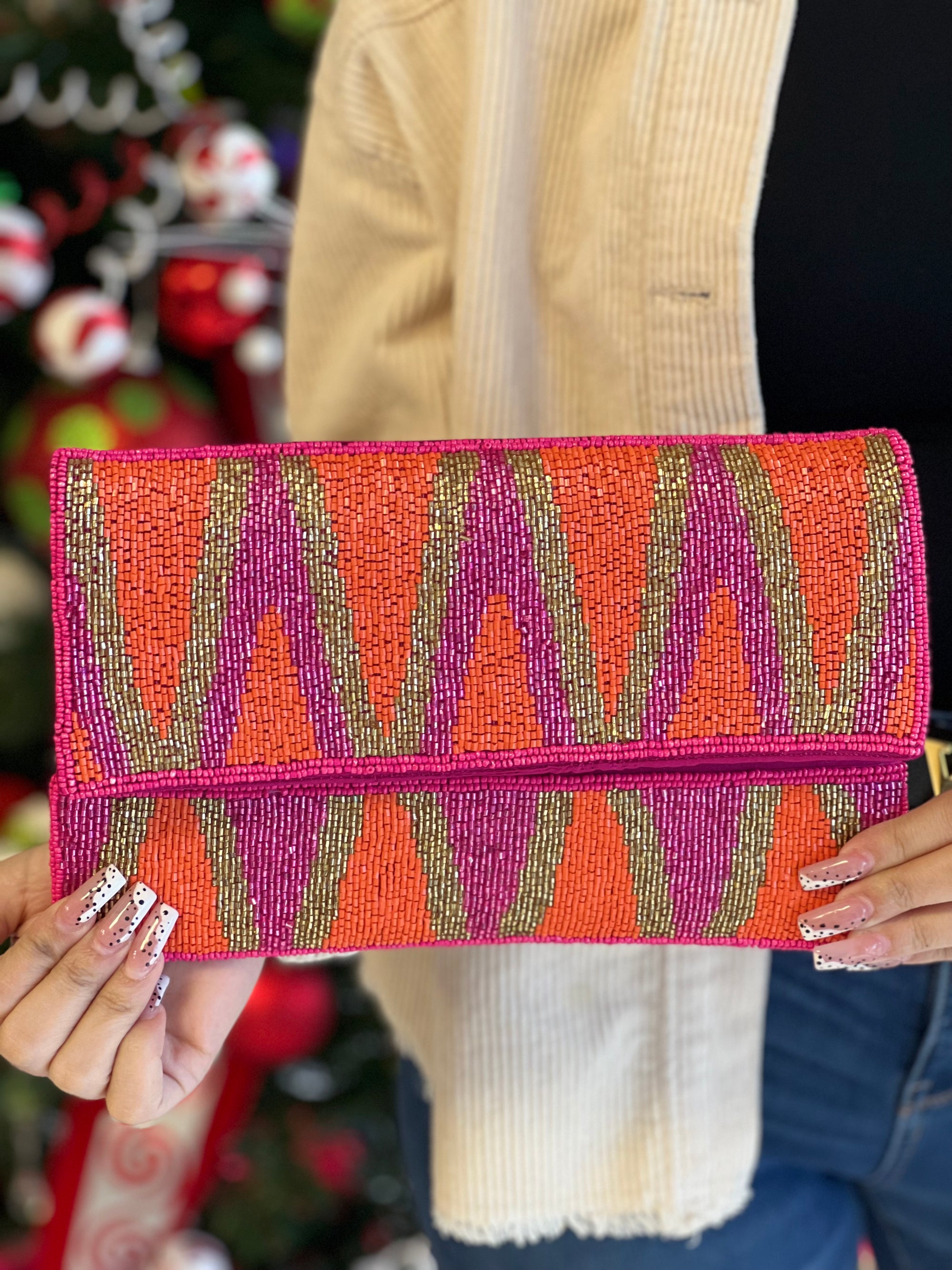 FUCHSIA & ORANGE CHEVRON PATTERNED BEADED CLUTCH