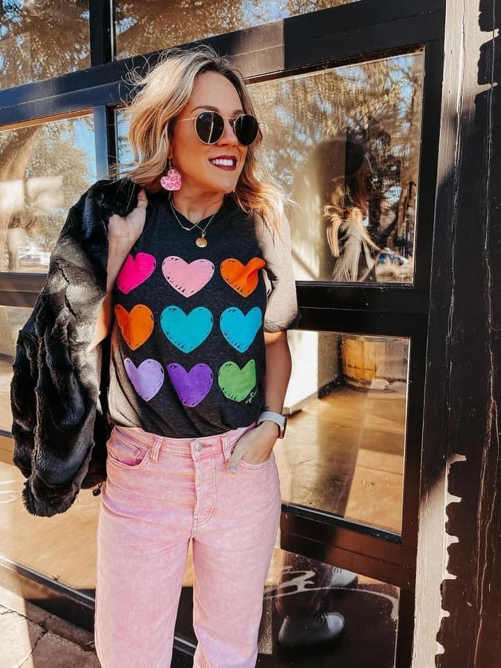 MULTI COLORED HEART V NECK TEE