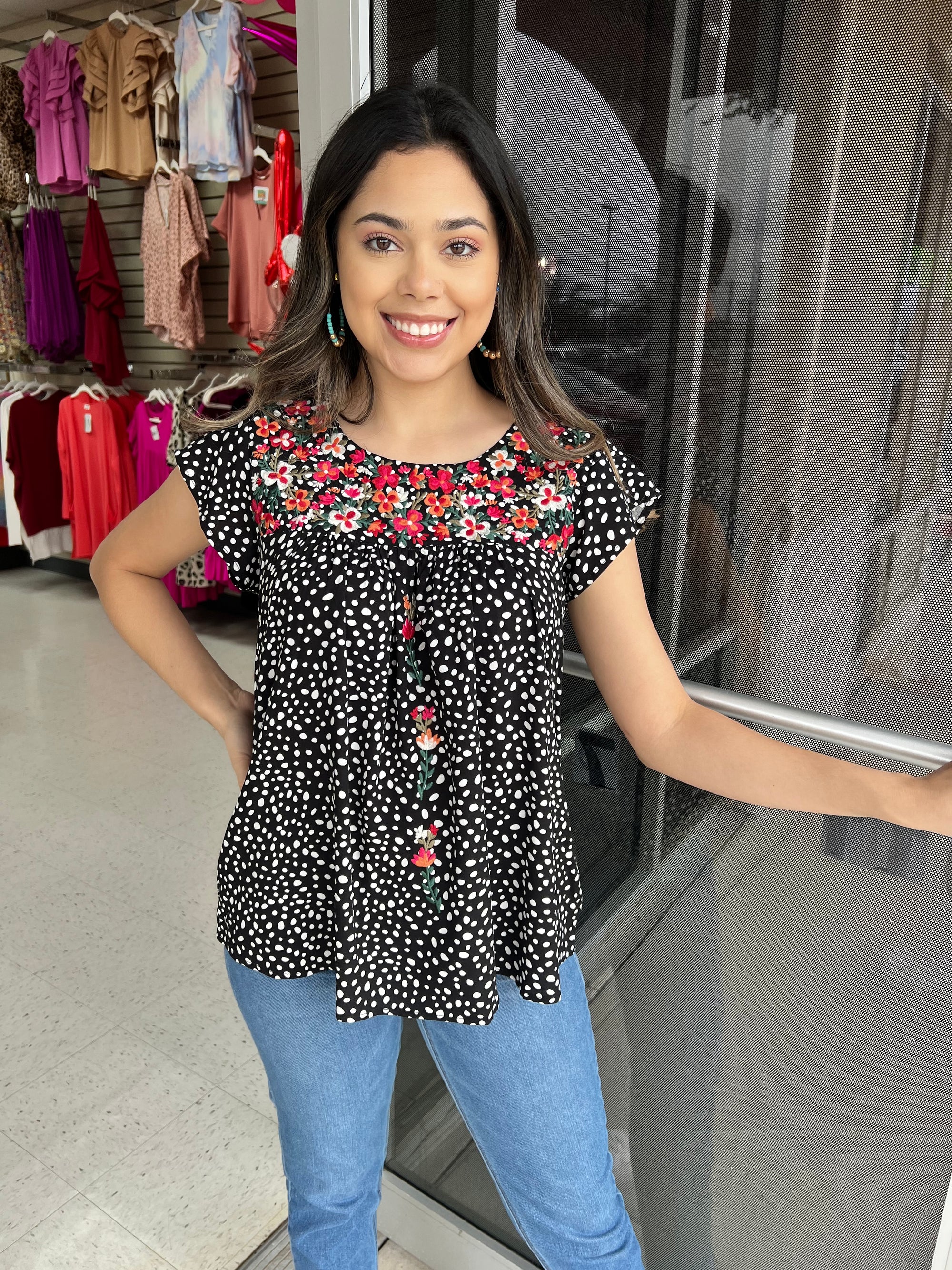 MACY EMBROIDERY TOP