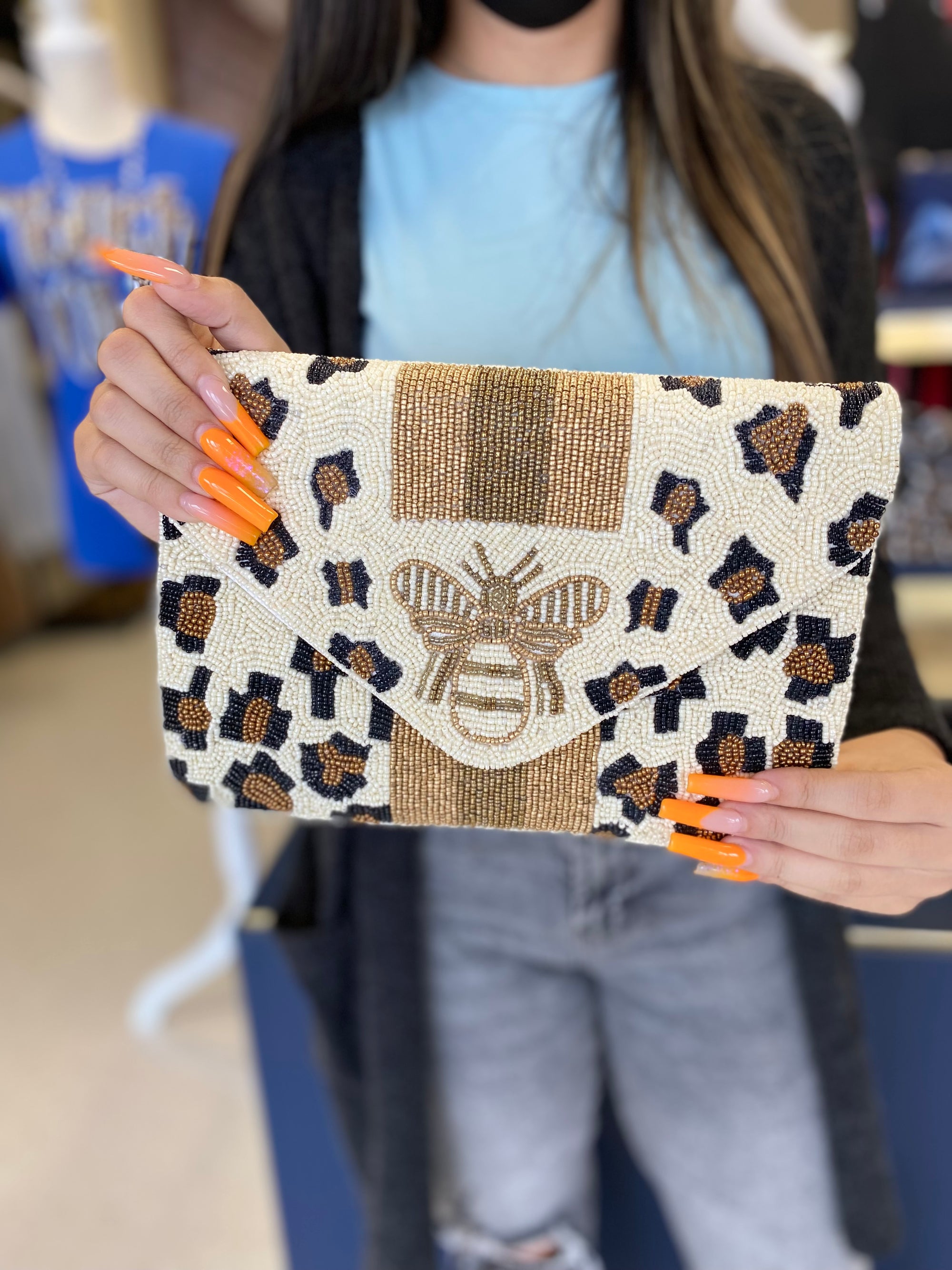 WHITE CHEETAH BEE BEADED CLUTCH