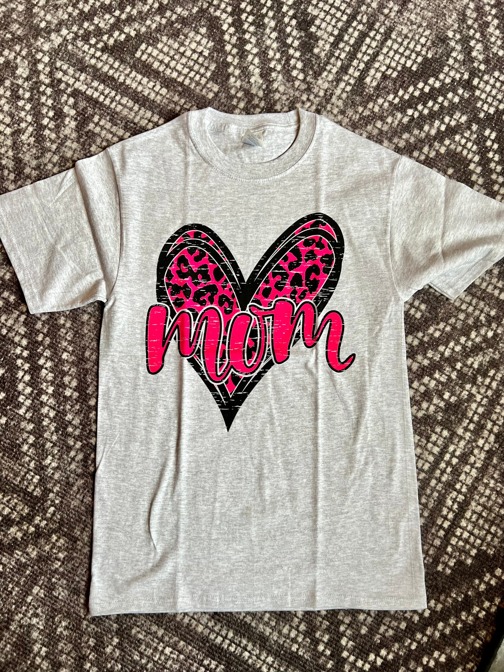 NEON PINK LEOPARD HEART MOM