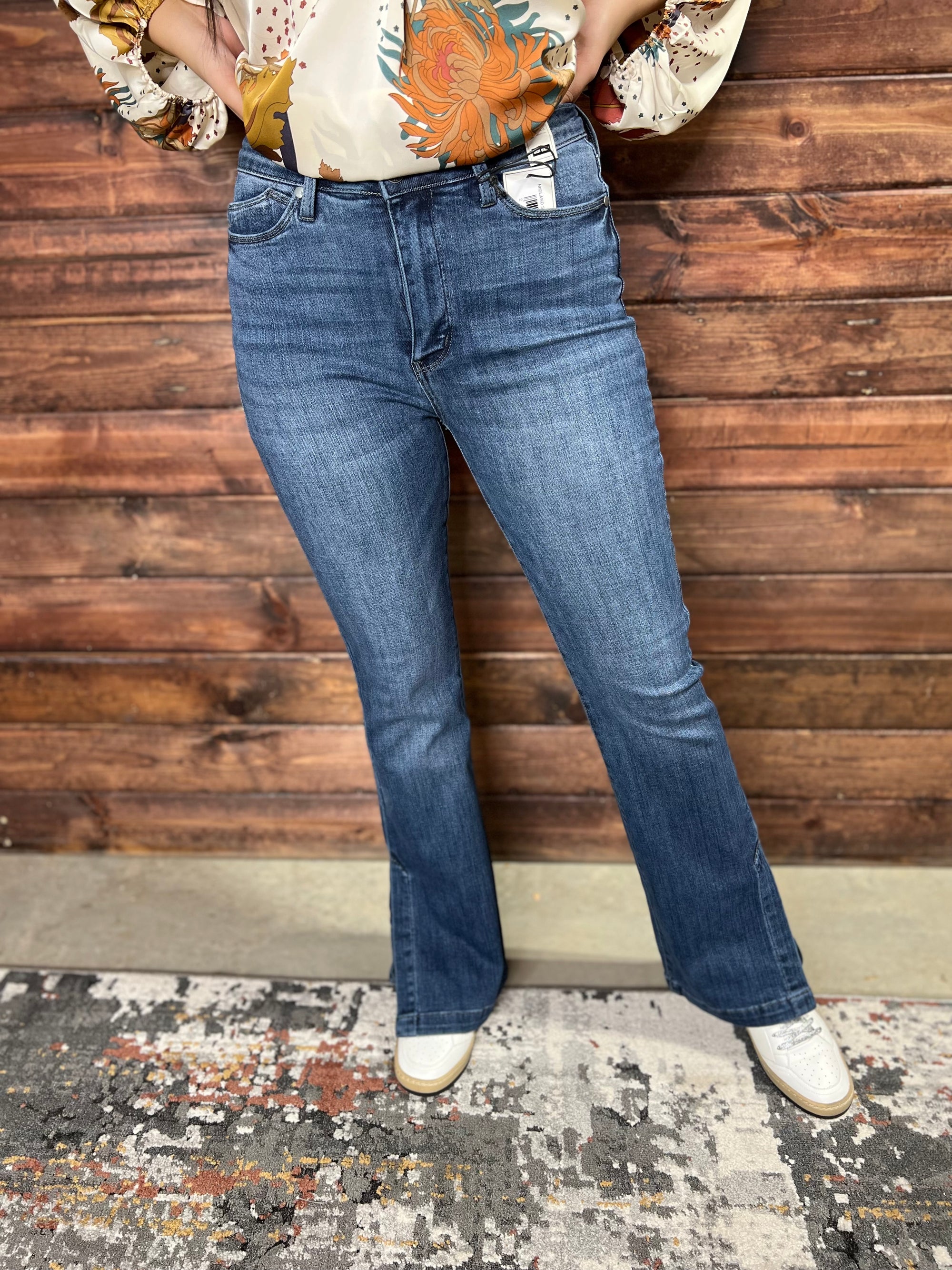 MIDLAND SLIT SLIM BOOTCUT JUDY BLUE JEANS