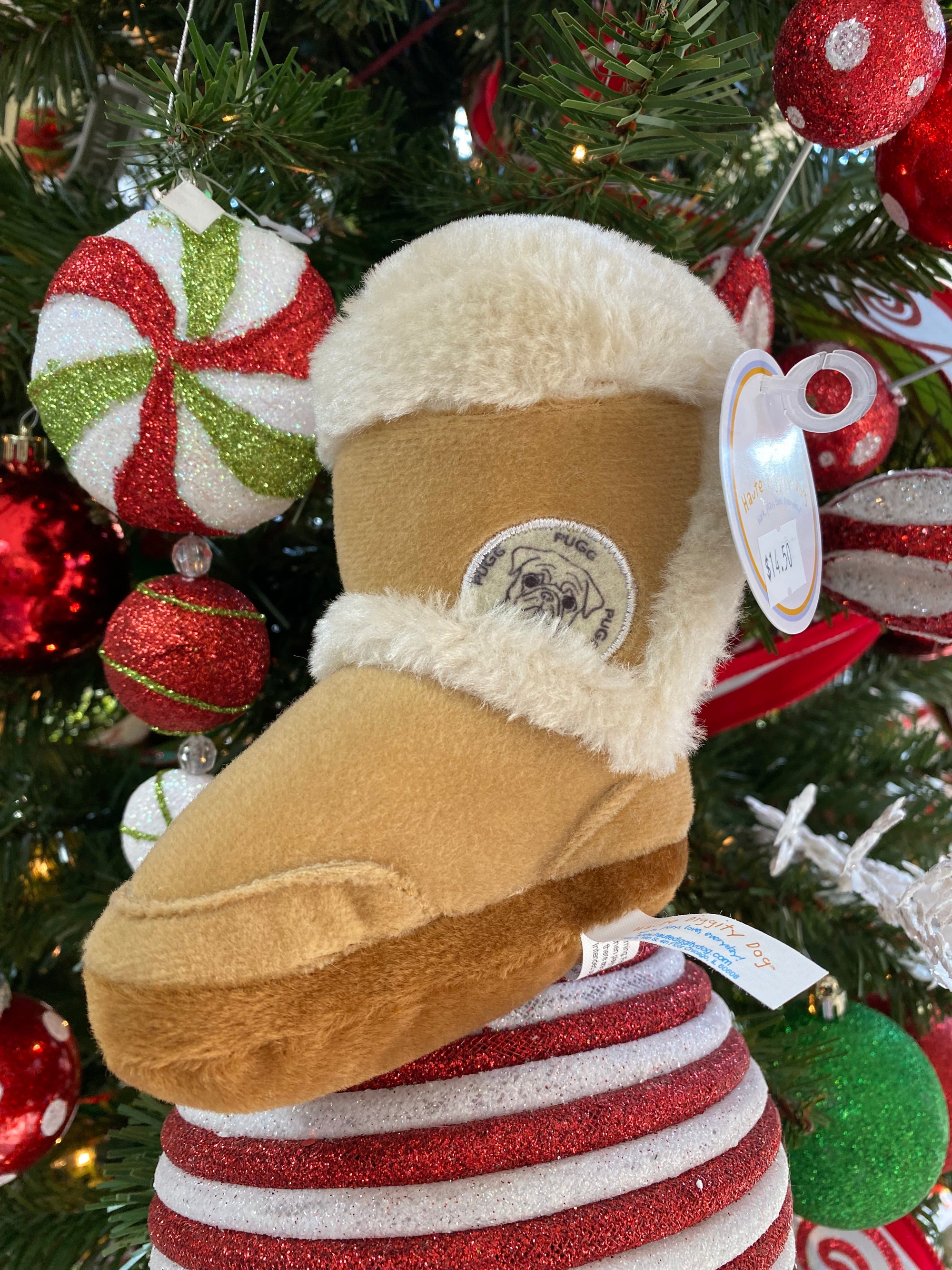 PUGG UGGS TOY