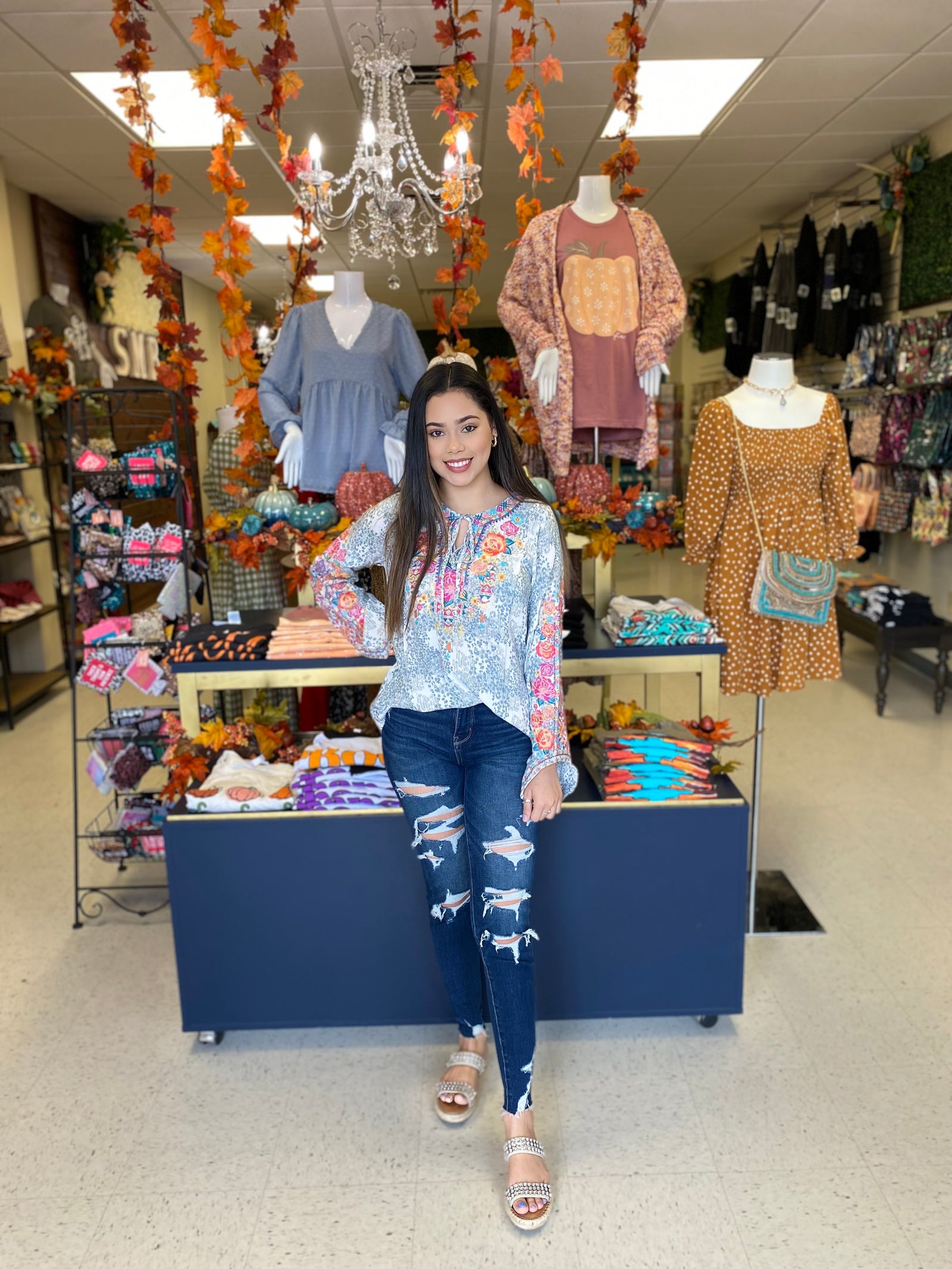 XIMENA GREY EMBROIDERY BLOUSE