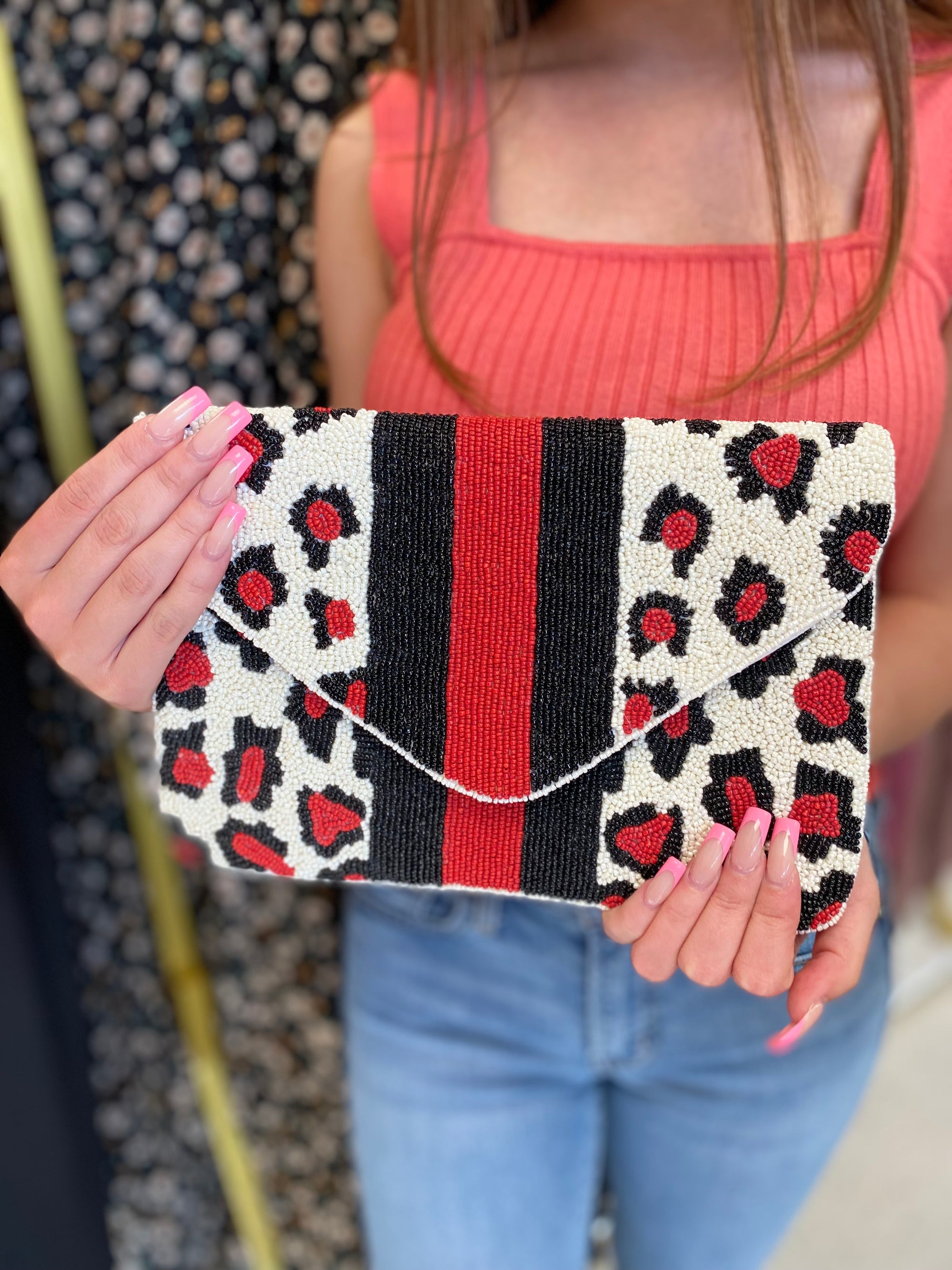 RED STRIPE CLUTCH