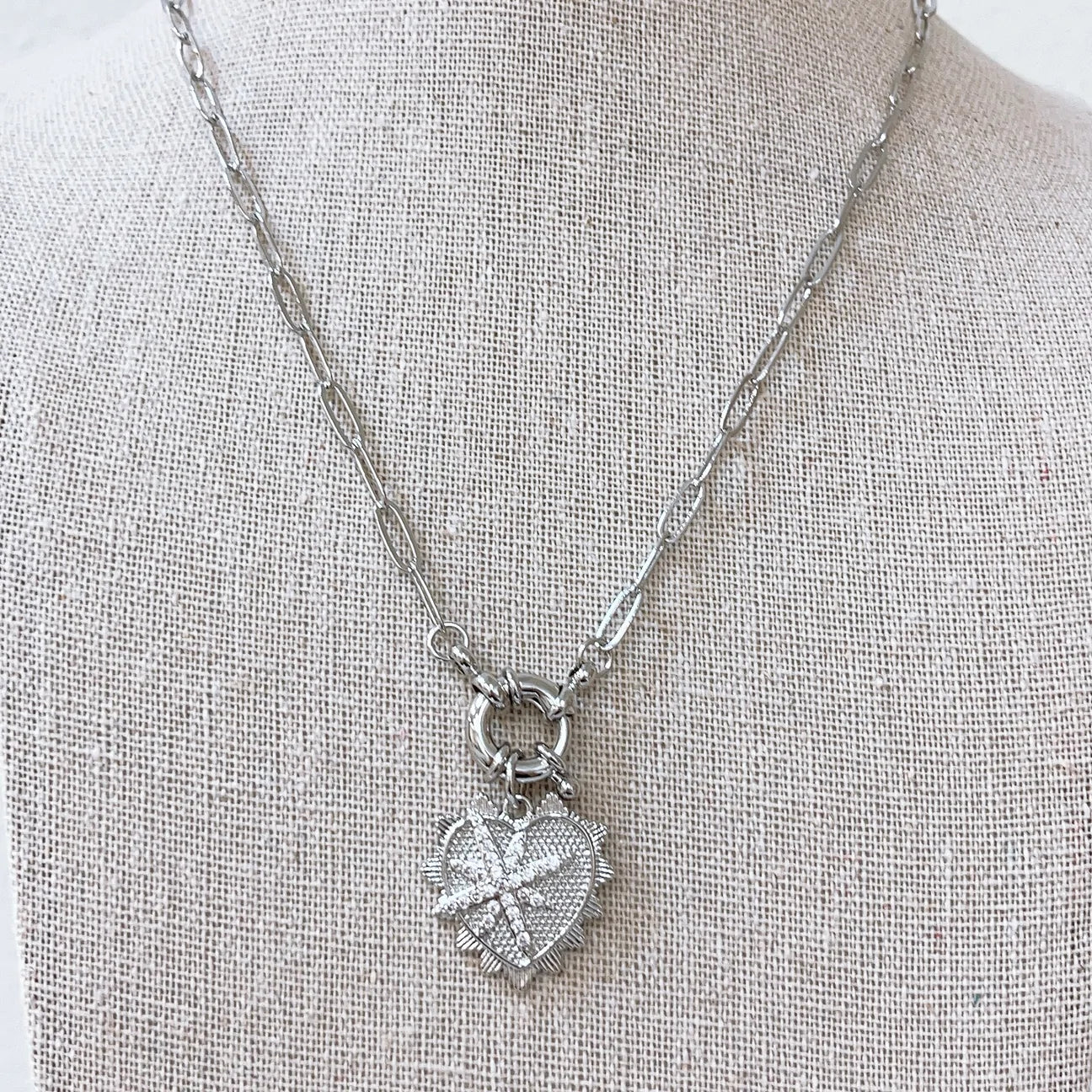 POLAR SILVER HEART NECKLACE TREASURE JEWELS