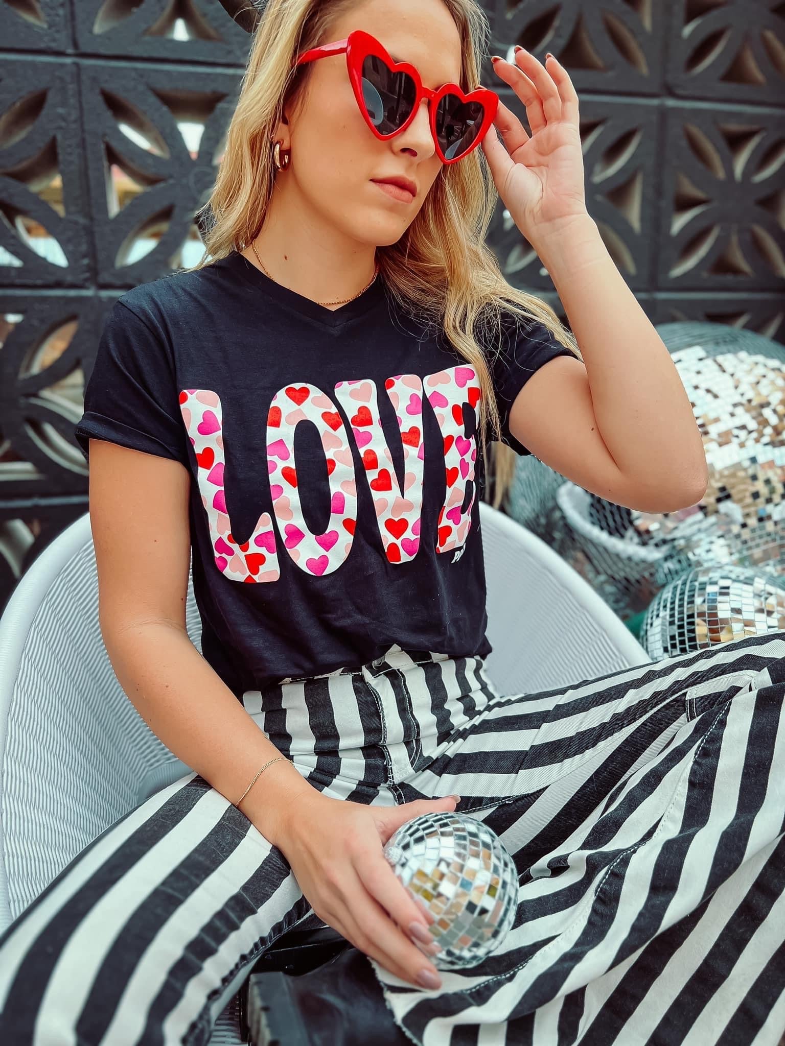 LOVE HEARTS V NECK TEE