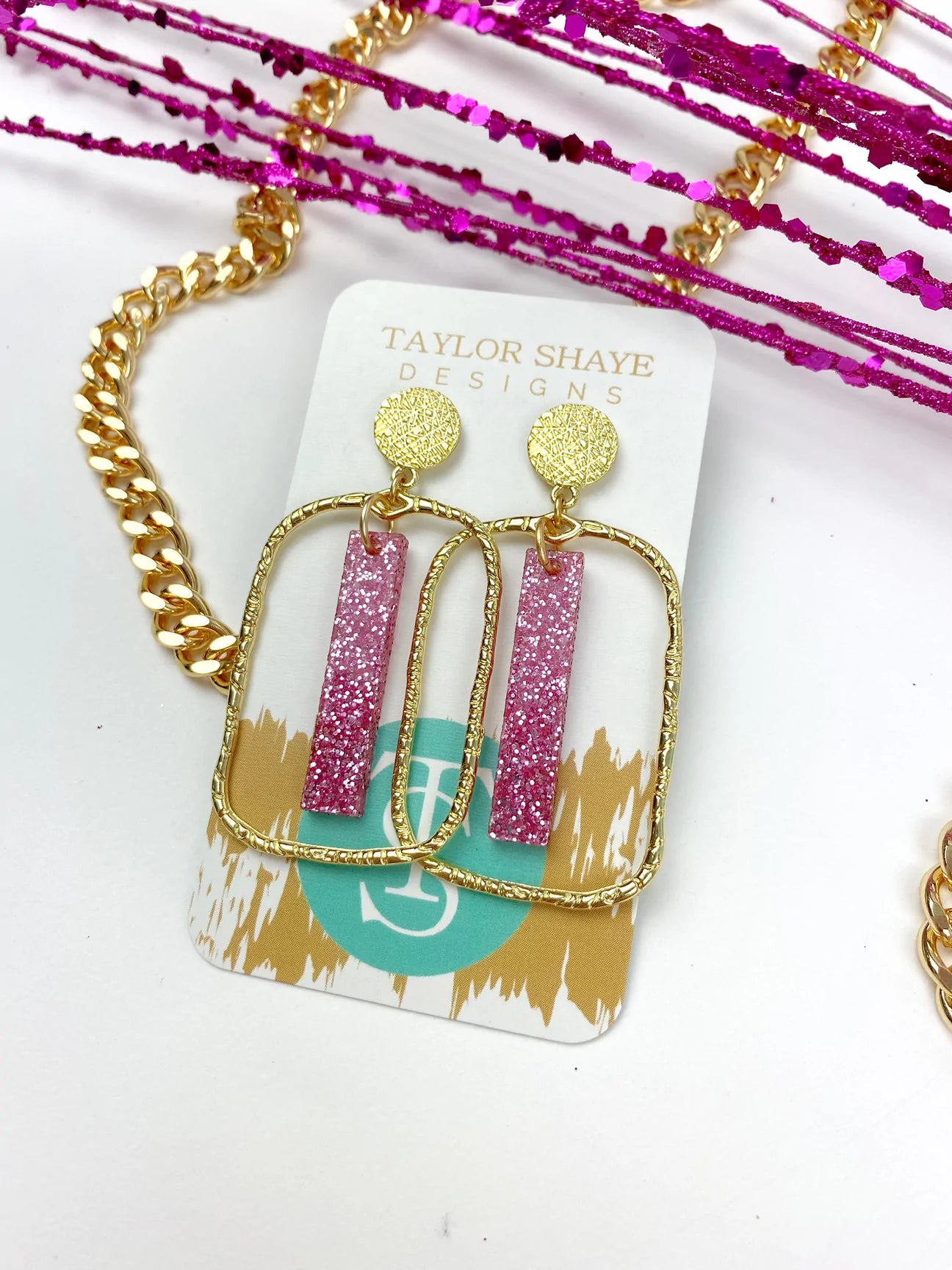 TAYLOR SHAYE 03 ELLE STICK HOOPS