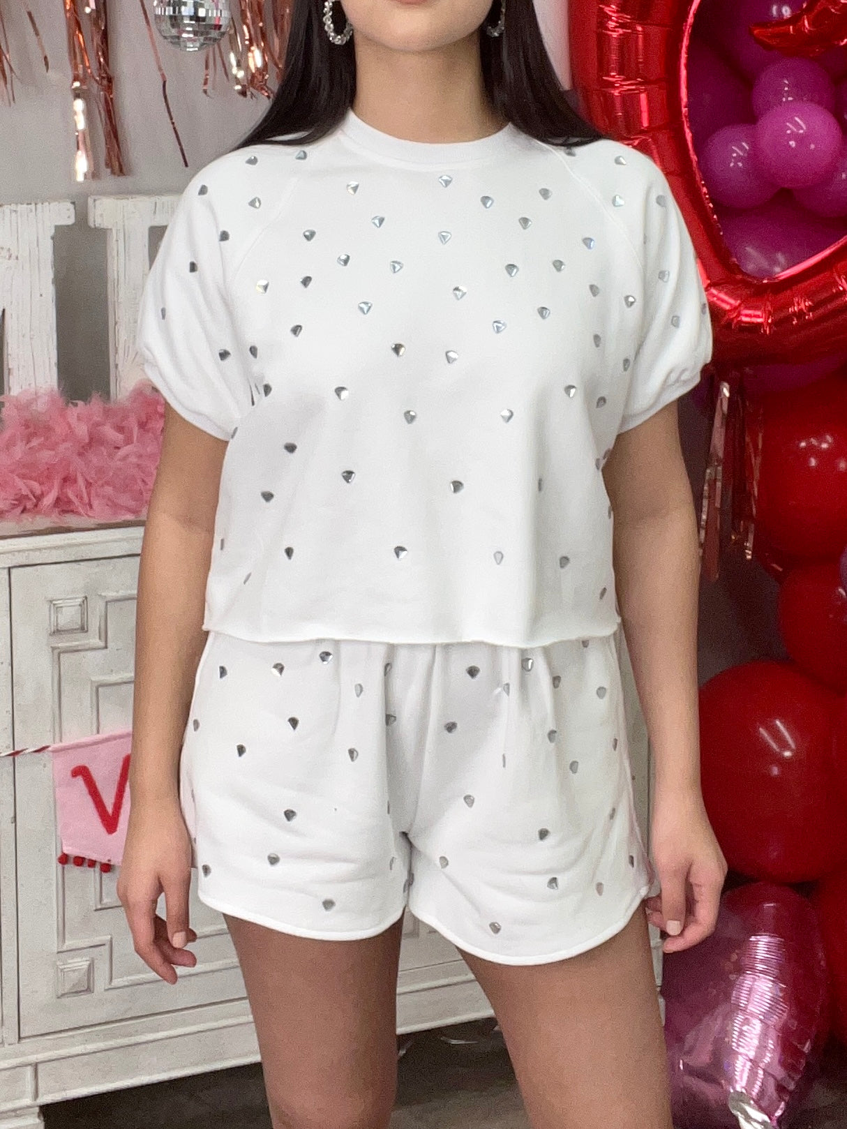 WHITE DIAMOND SHORT SLEEVE TOP