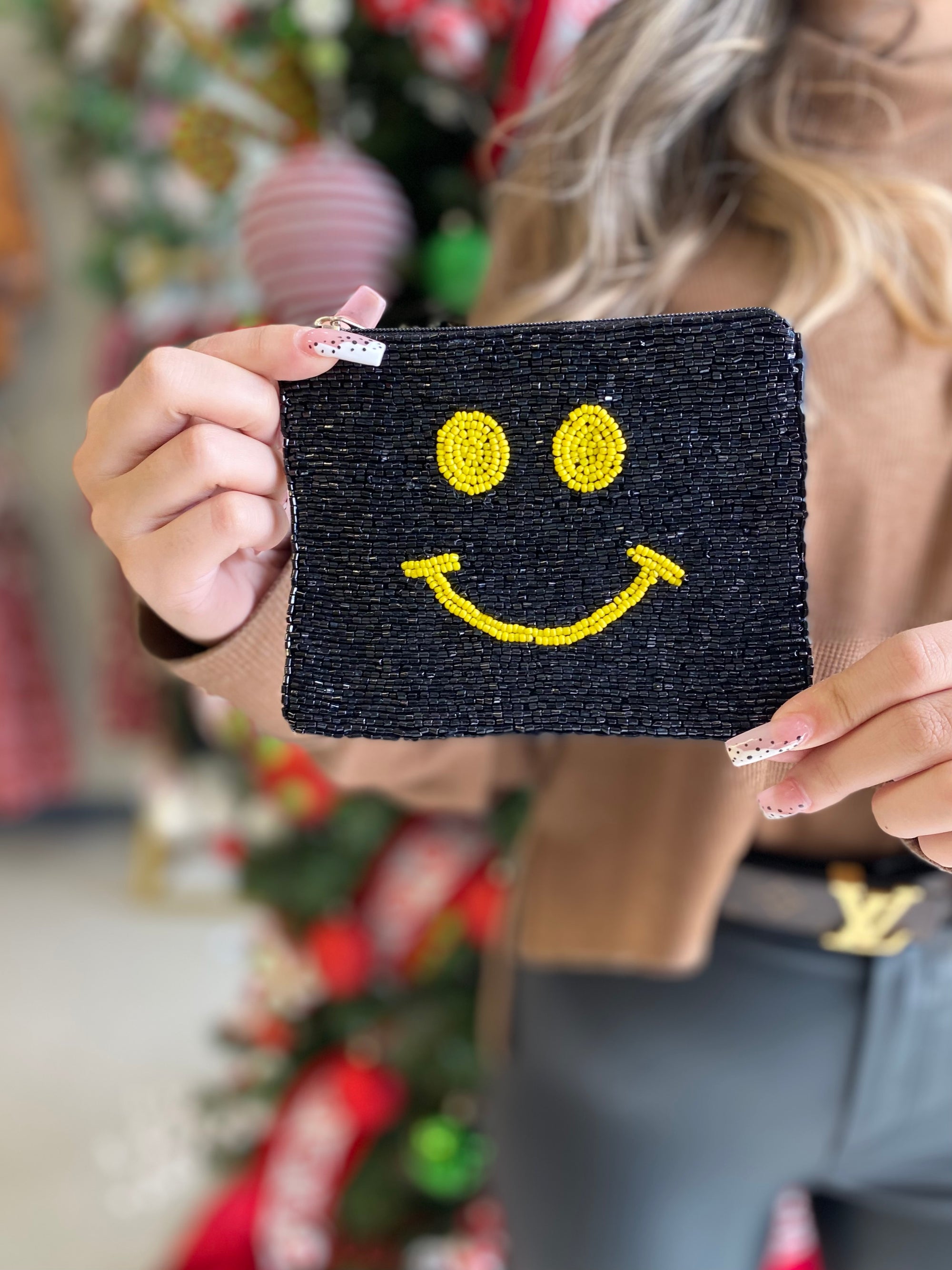 SMILEY FACE BEADED POUCH