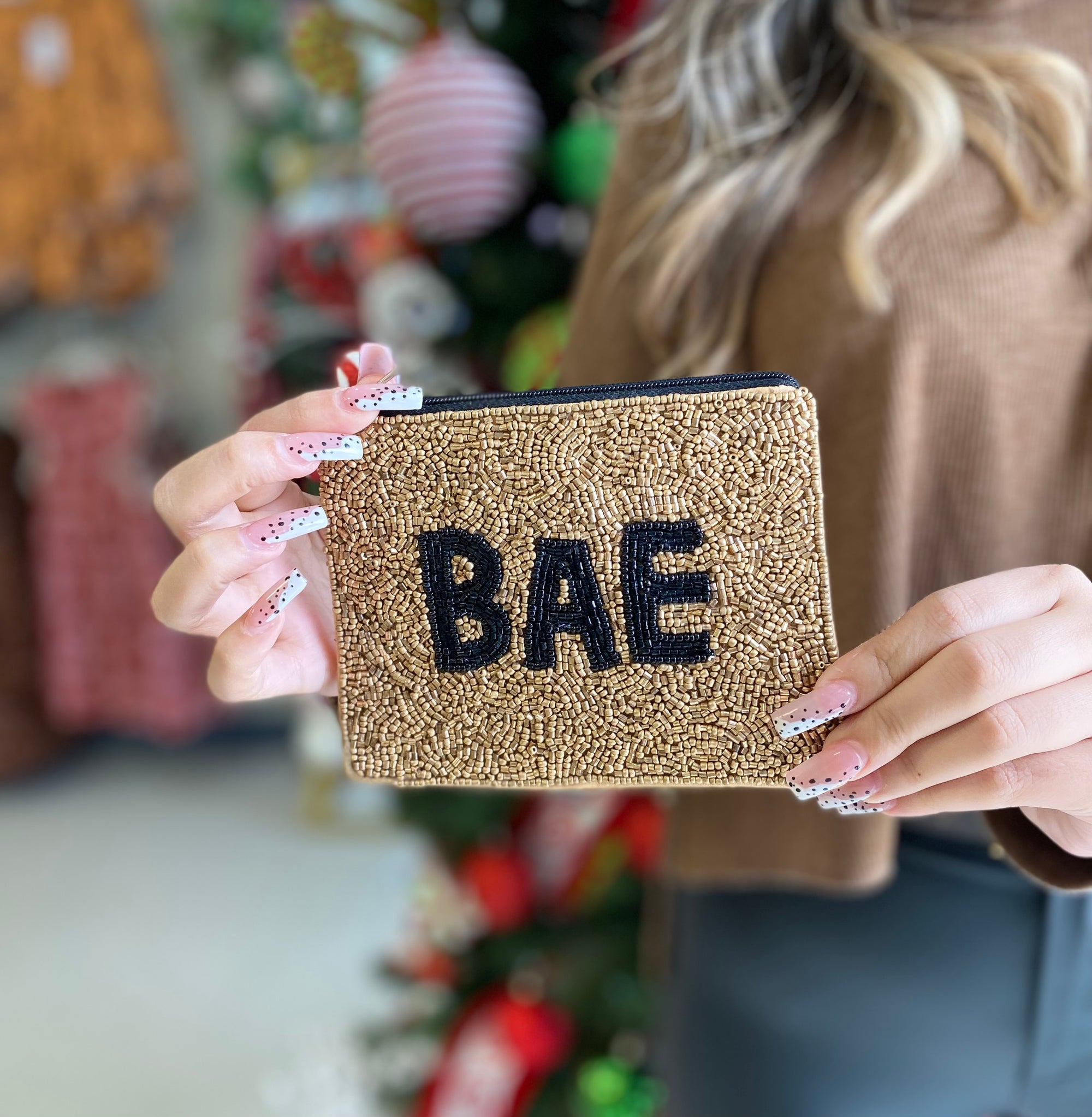 BAE BEADED POUCH