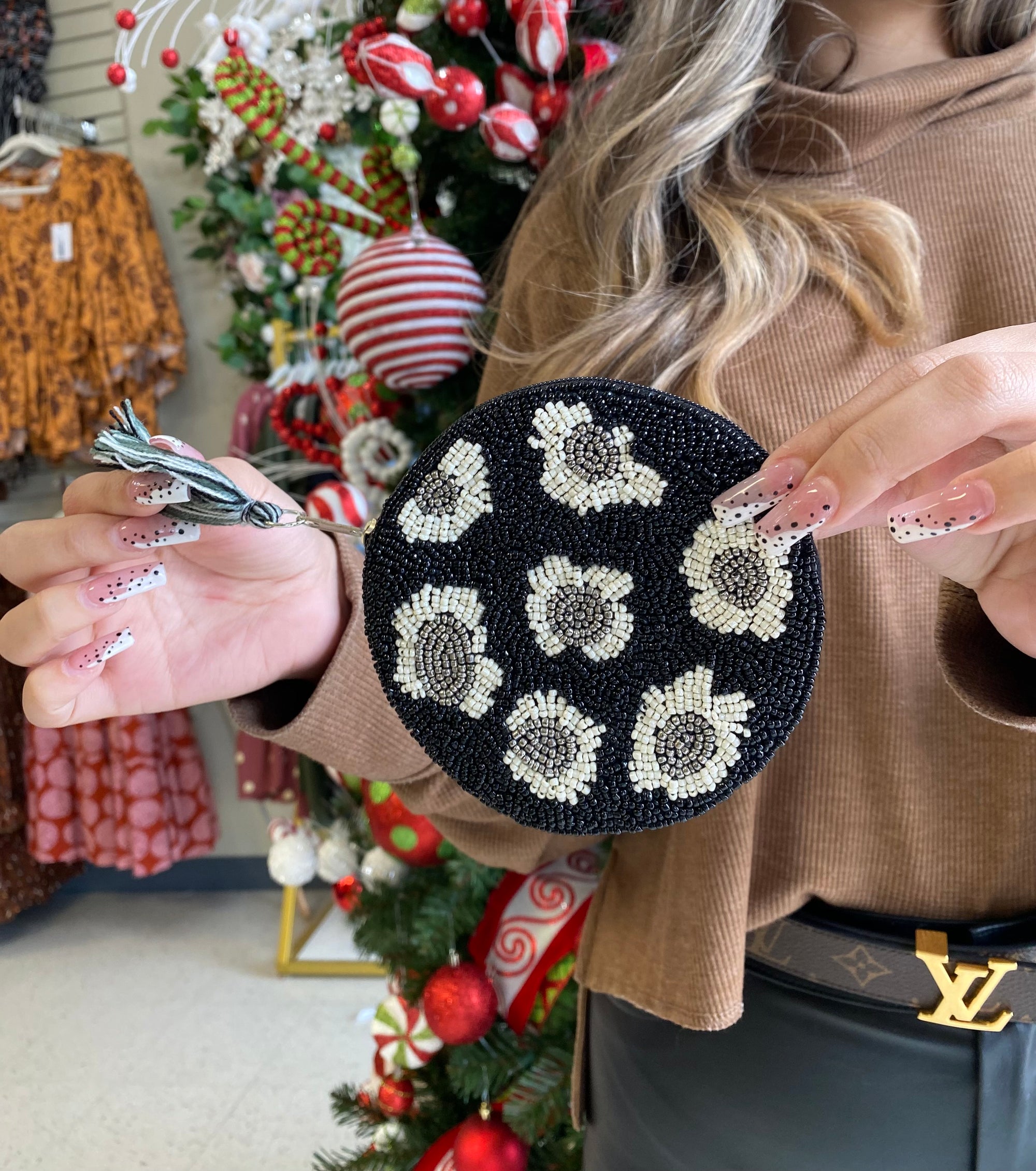 ROUNDED BLACK LEOPARD PRINT BEADED POUCH