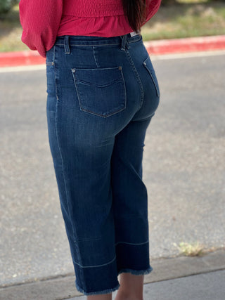 FUN FRIDAY JEANS