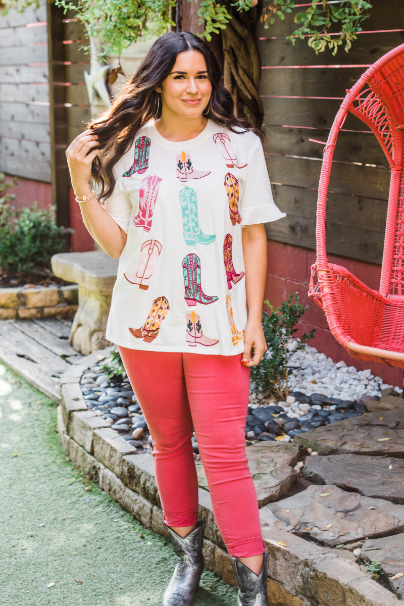 LORETTA'S BOOT TEE