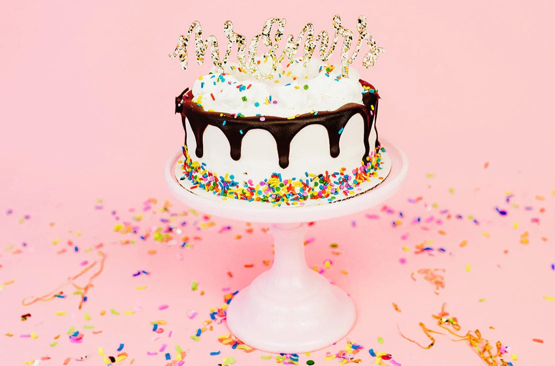 MR & MRS PEAL CAKE TOPPER