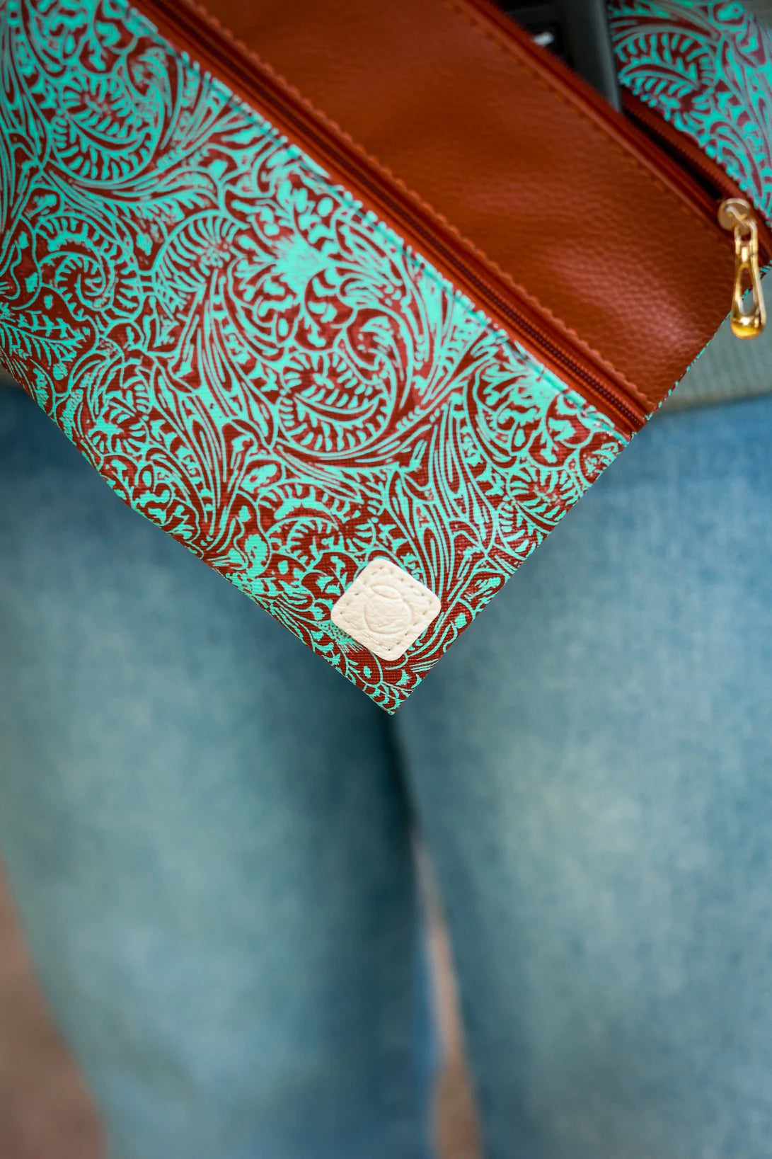 TURQUOISE WOODWORK VERSI BAG