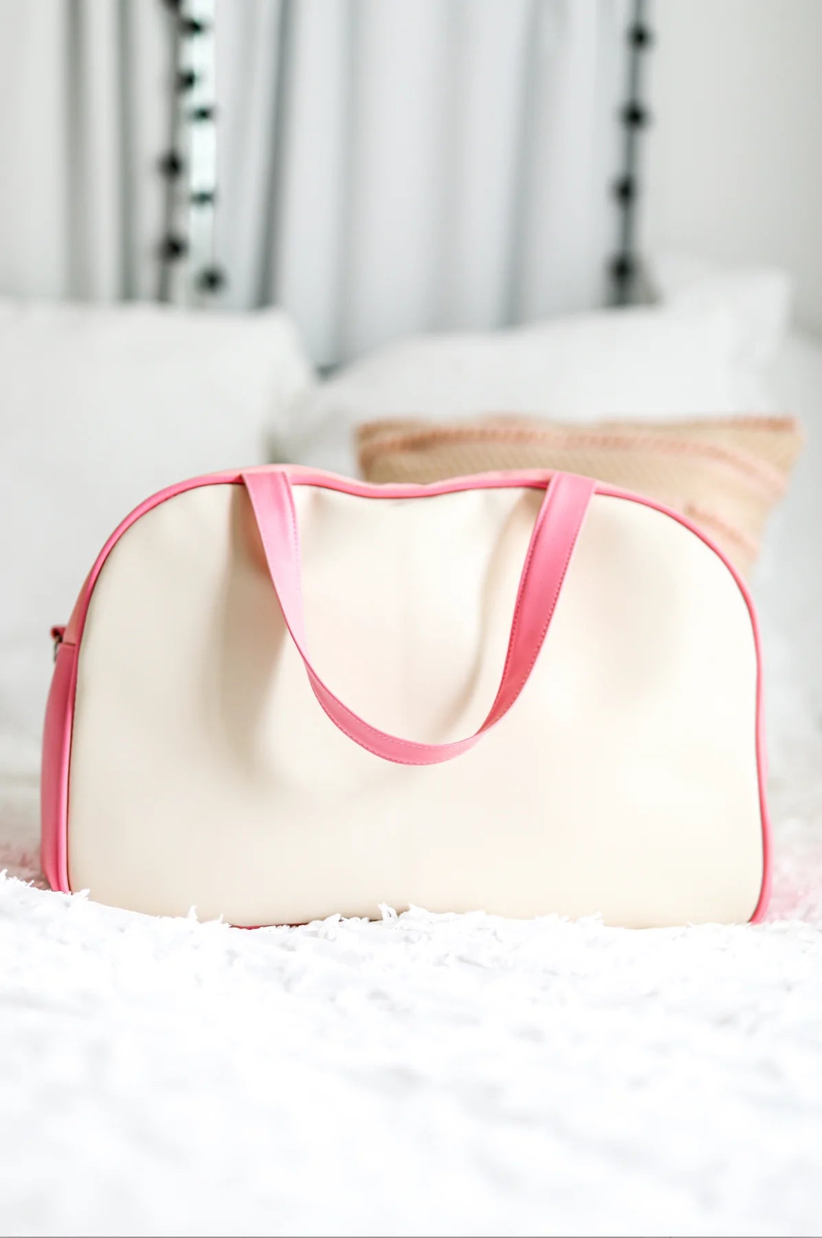 DUFFLE BAG CREAM WIFEY