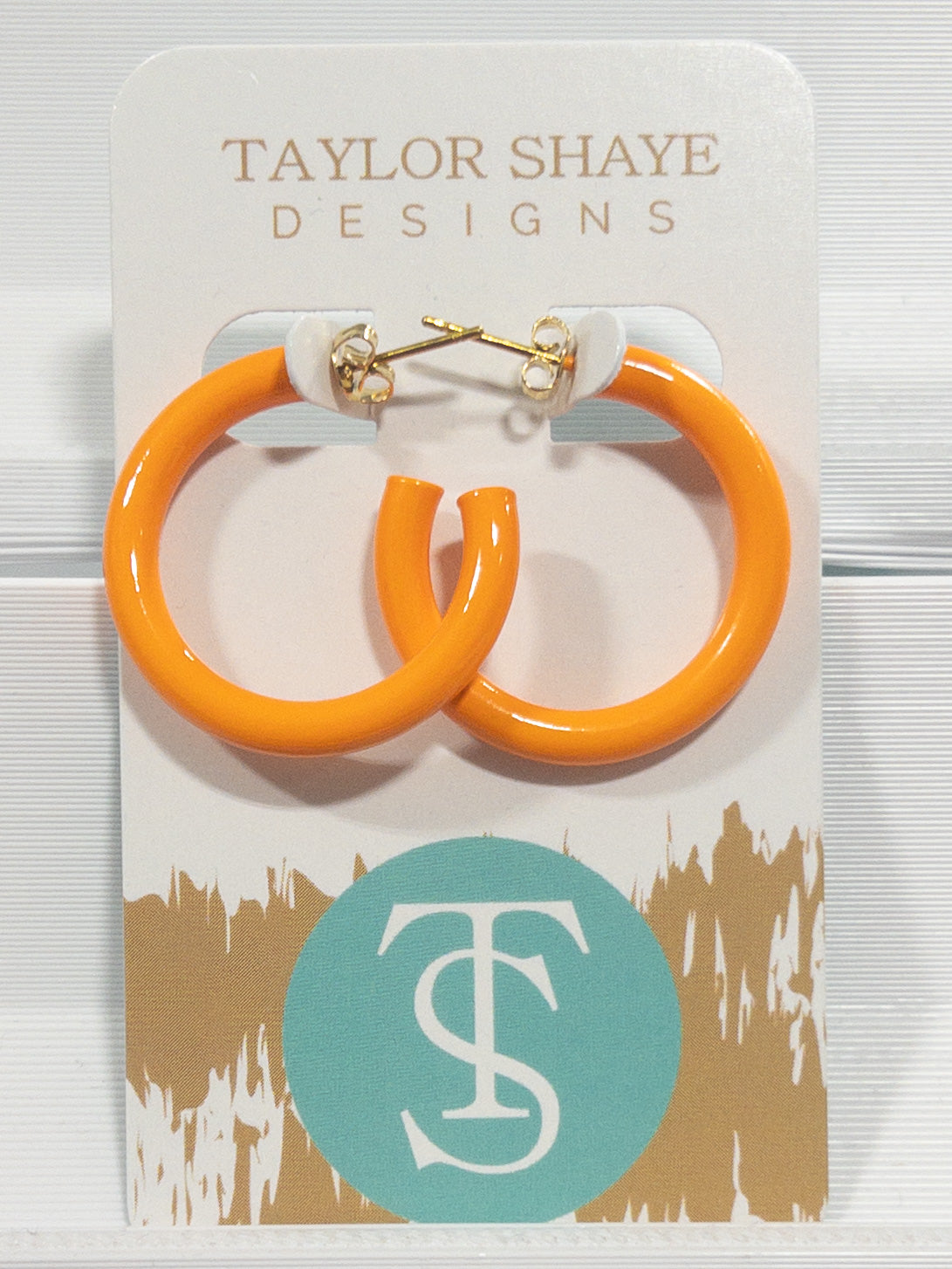 TAYLOR SHAYE ENAMEL HOOPS ORANGE