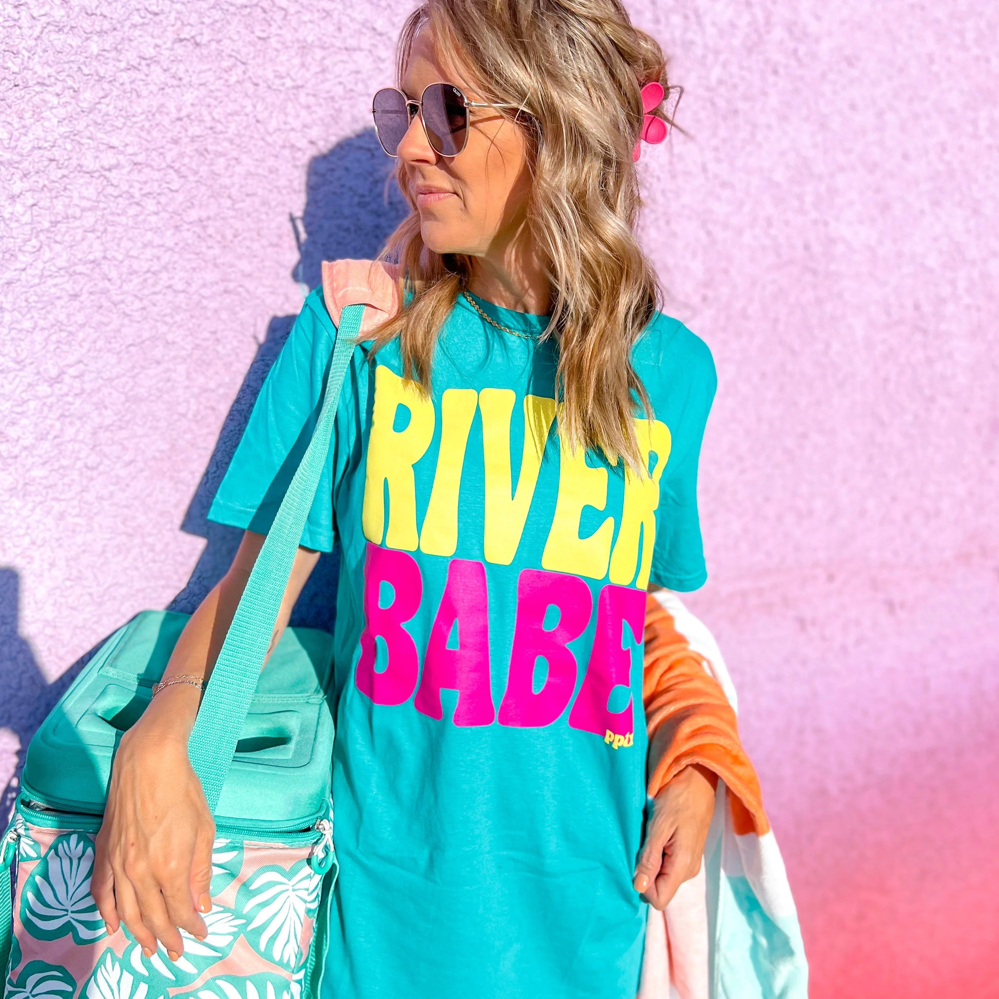 RIVER BABE TEE