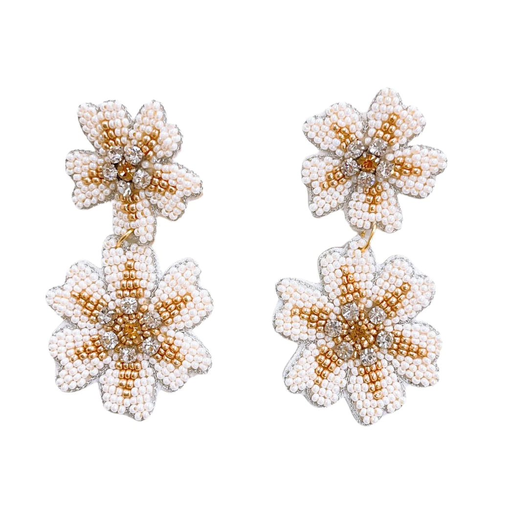 LILLIES WHITE TREASURE JEWELS BEADED EARRINGS