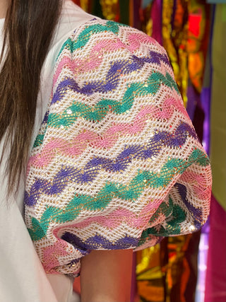QUEEN OF SPARKLES WHITE TEE CROCHET SLEEVES