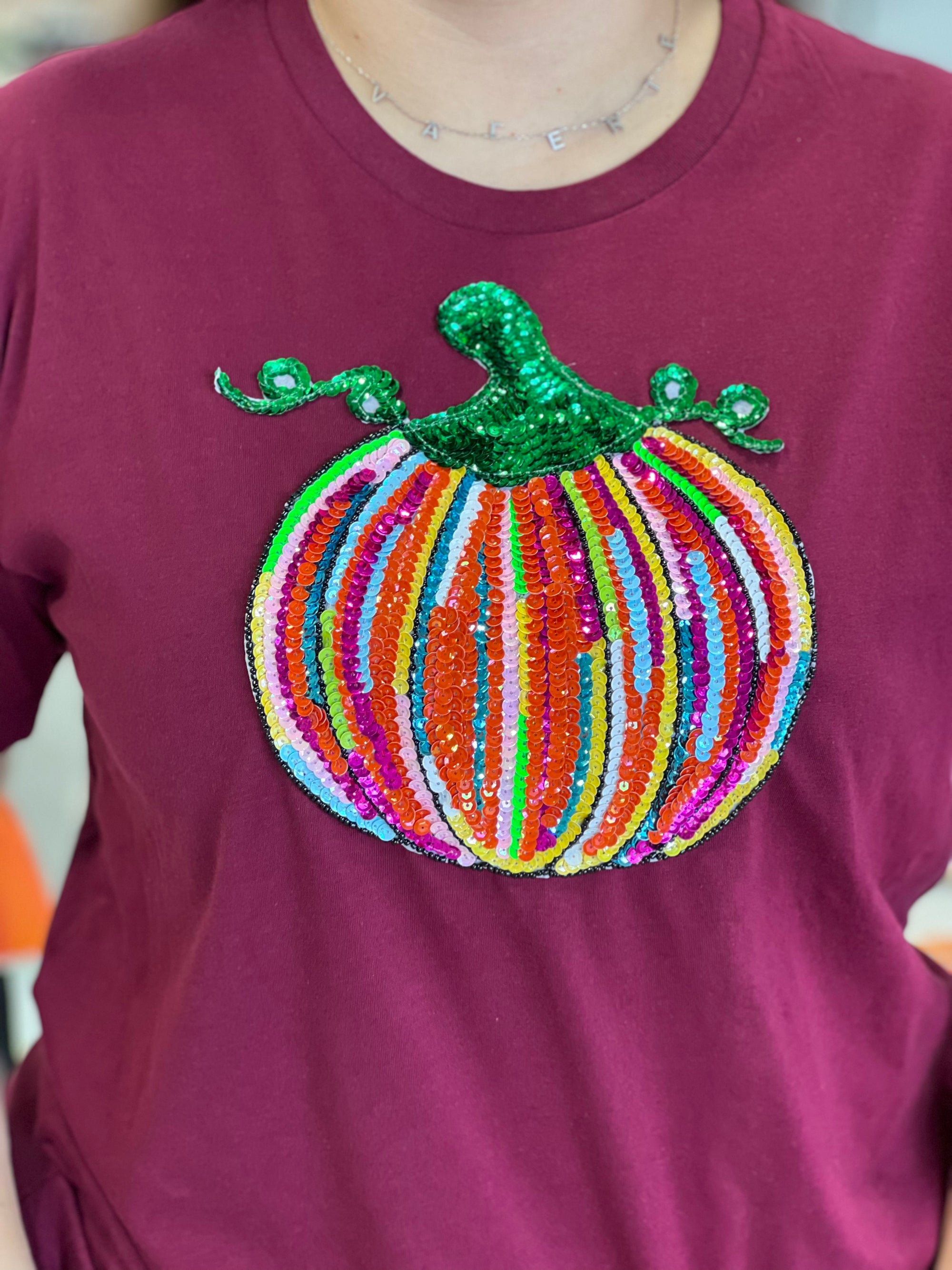 BURGUNDY SEQUIN COLORFUL PUMPKIN TEE