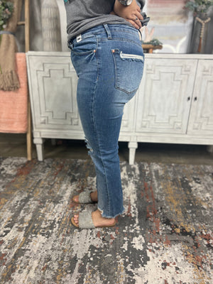 SAWYER DESTOYED CROPPED STRAIGHT JEANS