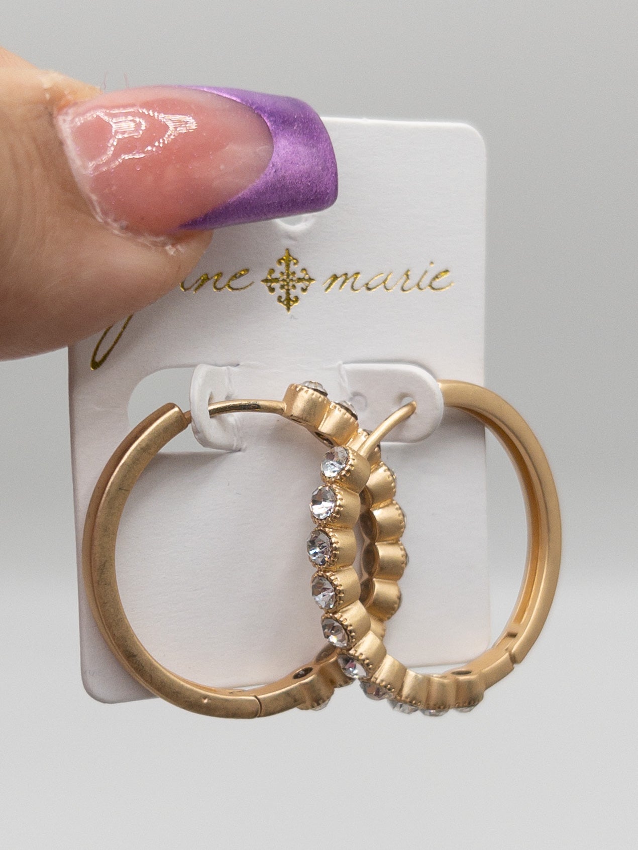 JANE MARIE GOLD HOOP W RHINESTONES