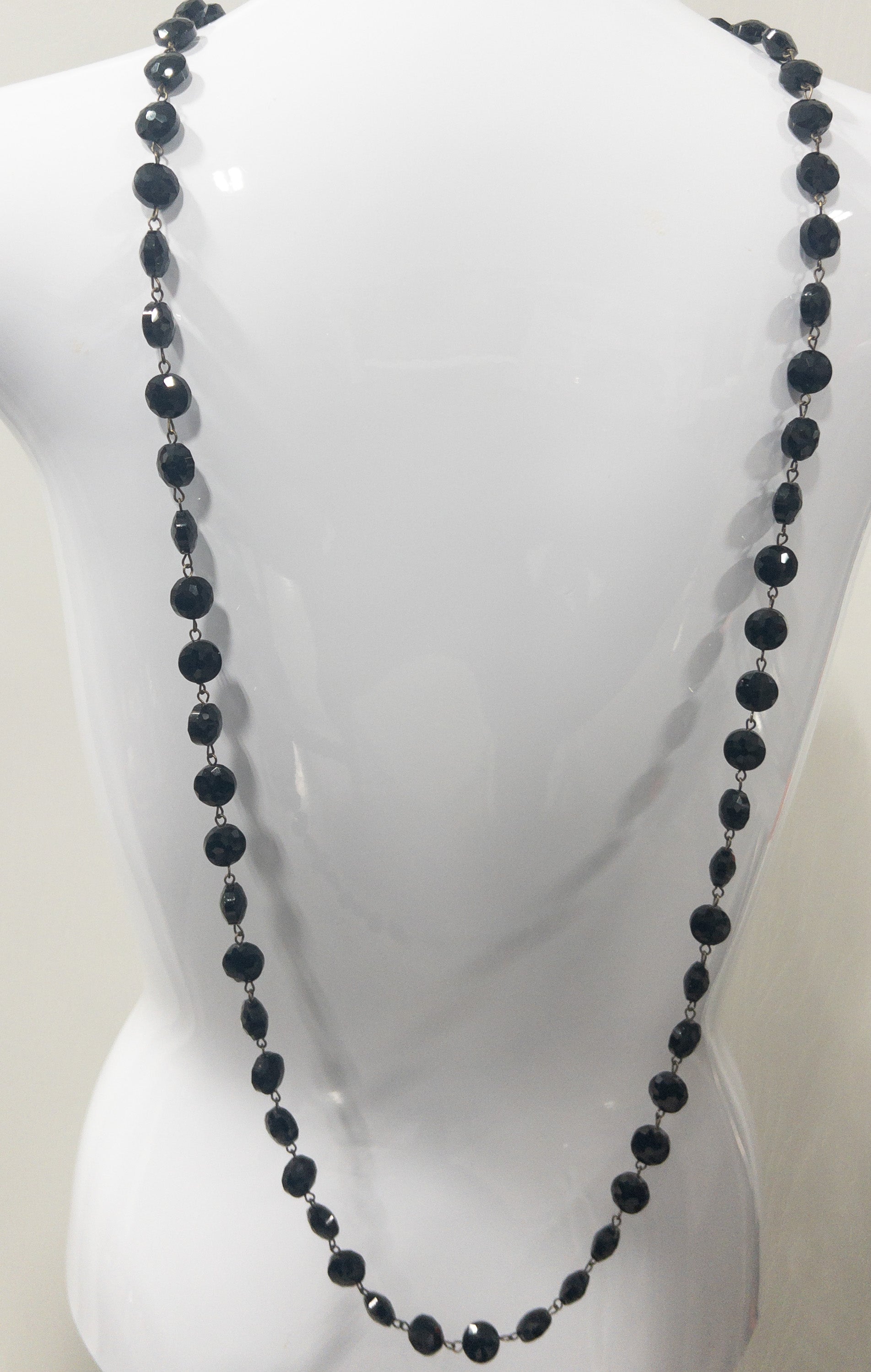 BLACK SHINY BEADED XLONG NECKLACE